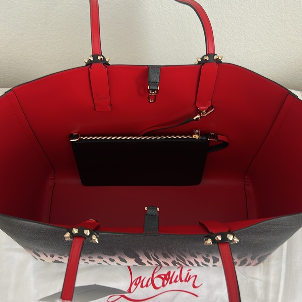 🔺Christian Louboutin🔺Large Cabata Leopard Ombré Leather Print Tote - Picture 13 of 16